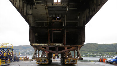 Skroget etter ankomst til Kleven Verft