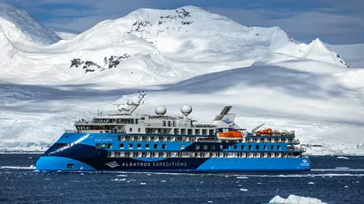 Albatros Expeditions Wenyan Wang Qiu Bi 37188821