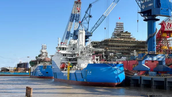 Inclining test of the first Shanghai Electric SOV 1