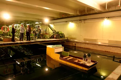 Model test at Marintek of AX104 X BOW 2