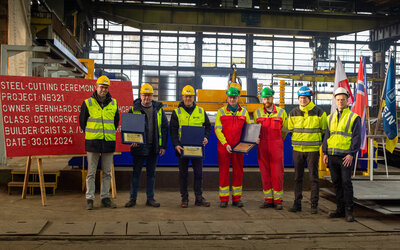 NB321 3578 steelcutting