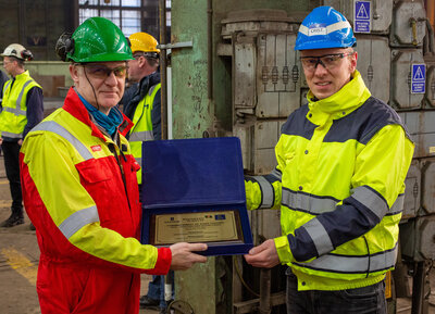 NB321 3553 steelcutting