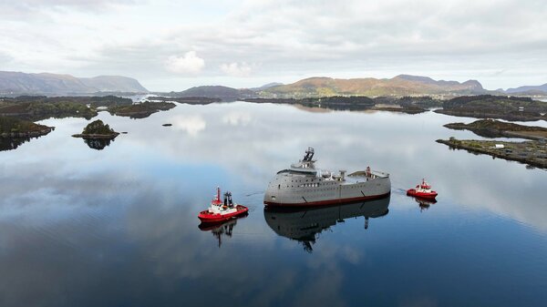 Tow Olympic Ulstein 0039 D 4 web