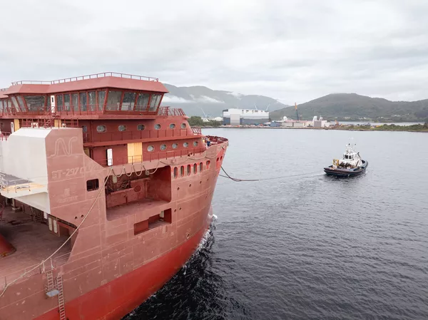 Hull arrival Nexans Electra CLV at Ulstein Verft 0062 MARTIN GISKEGJERDE OCLIN