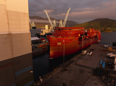 Hull arrival Nexans Electra CLV at Ulstein Verft dock hall 0103 MARTIN GISKEGJERDE OCLIN