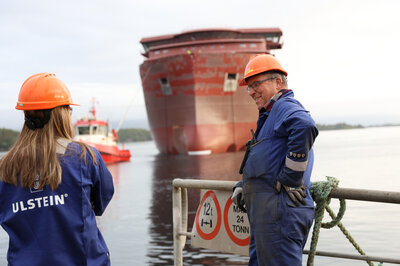 Hull arrival Nexans Electra CLV at Ulstein Verft_CR Ulstein-IMG 4972