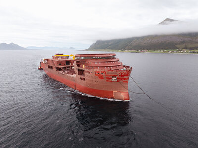 Hull arrival Nexans Electra at Ulstein Verft 0021 MARTIN GISKEGJERDE OCLIN