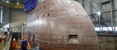 IMG 8182 Yno 322 docked foreship