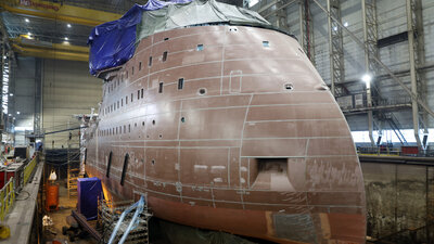 IMG 8182 Yno 322 docked foreship