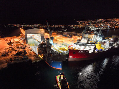 Launch 322 docking 323 CSOV newbuild Ulstein Verft 6