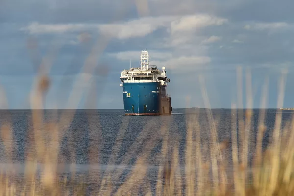 Windea Leibniz underway to Ulstein Verft for an upgrade