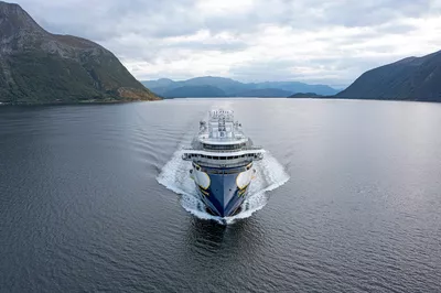 The 'National Geographic Resolution' steaming, photo by uavpic com.