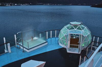 Igloo and infinity hot pool at the aft deck.