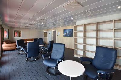 A library lounge on the Nexans Aurora. Photo: Rovde Møbel & Design