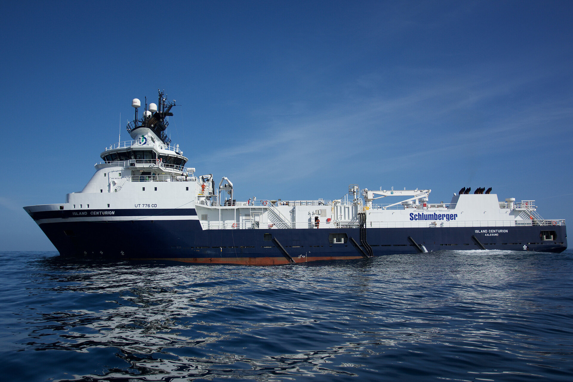 Upgrade and maintenance assignment for Island Offshore Ulstein