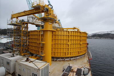 The large-dimensioned carousel on the CLV vessel Nexans Aurora.