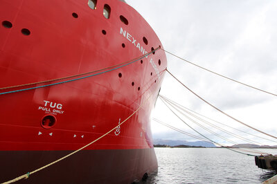 Front Nexans Aurora, Ulstein Verft.