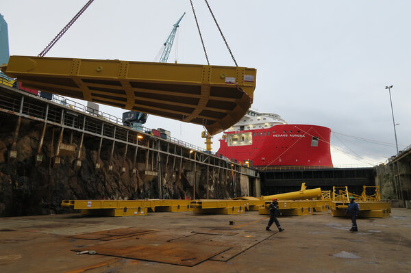 A MAATS carousel part being temporarily positioned in the dry dock at Ulstein Verft. Photo: Jonn Gunnar Bjørkedal.