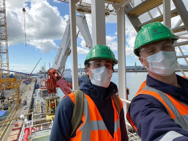 Jeroen Taen and Edwin van Leeuwen performing deadweight survey