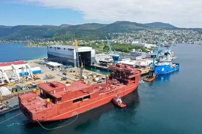 CLV Nexans Aurora arrival Ulstein Verft, photo fotograf Hagen.