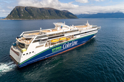 The plug-in hybrid vessel has been built by Ulstein Verft. Photo by Uavpic.