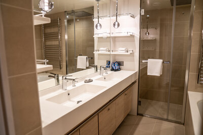 The bath room in one of the Nat Geo Endurance cabins.