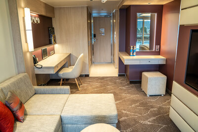 The cabin measurements range from 13 sqm solo cabins to the 40 sqm suites.