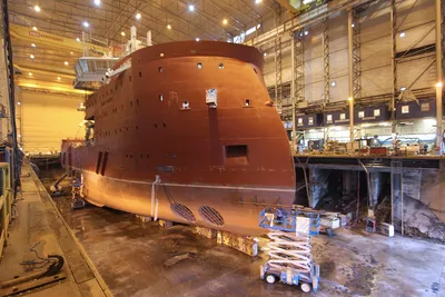 Windea TBN safely positioned in our dock hall, photo taken on 9 December 2019.