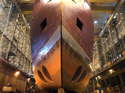 Yno 315 front view shortly after tow-in.