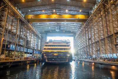 The NG Endurance has started on her way out of the dock hall. Photo: Per Eide Studio.