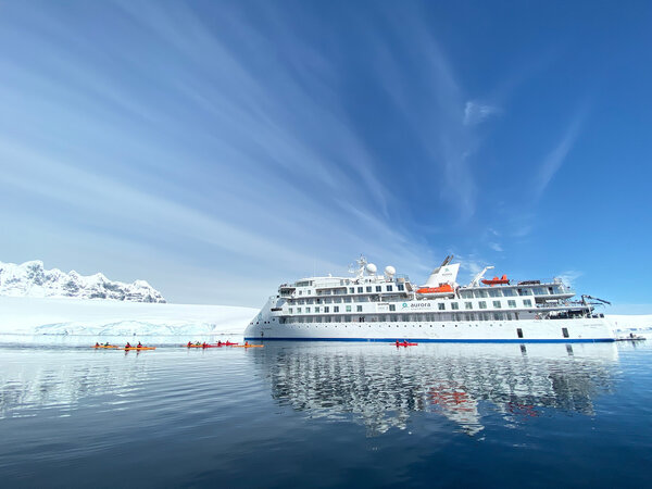 Kayaking in the Antarctica, photo Aurora Expeditions.