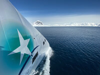 Greg Mortimer's X-BOW cutting the seas, photo: Scott Portelli/Aurora Expeditions.