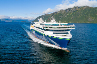 Color Hybrid On Sea Trial, photo Uavpic.