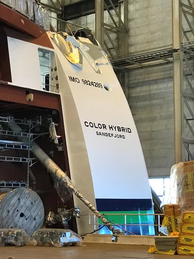 The 'Color Hybrid' is now standing out in clear colours.