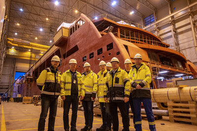 The 'Color Hybrid' site team at Ulstein Verft.