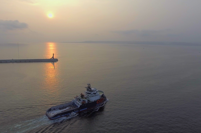 The ULSTEIN SX157 ship design, the Alp Striker, about to start her journey.