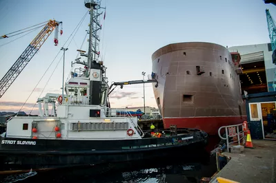 The yno 309 hull arrived Ulstein Verft in early morning. (Photo: Don Johansson)