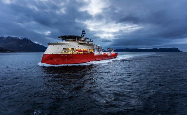 Island Venture seen from the bow side.