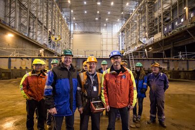 Representatives from Island Offshore and Ulstein Verft in connection with the mast coin ceremony.