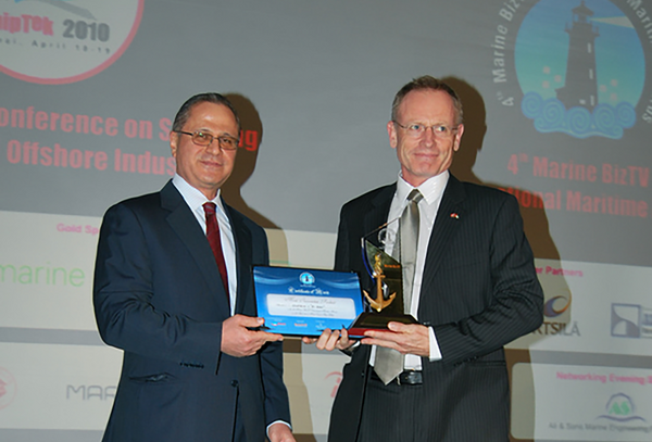 Award-shiptek