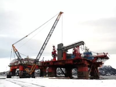 Ulstein heavylift multiwheeler kran oppdrag Averoy 6