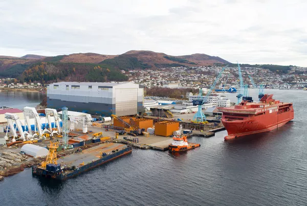 Flex lekteren Color Hybrid at Ulstein Verft Nanseth Media