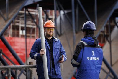 Supervisor and production worker ULS 03744 Ulstein 2025 print 7416