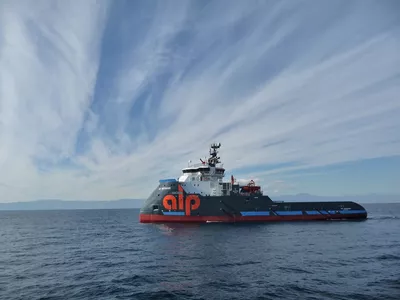 ALP Defender, an ocean-going vessel for long-distance towing. (Photo by Stuart Kirk)