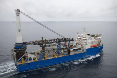 The original Global 1201 vessel.