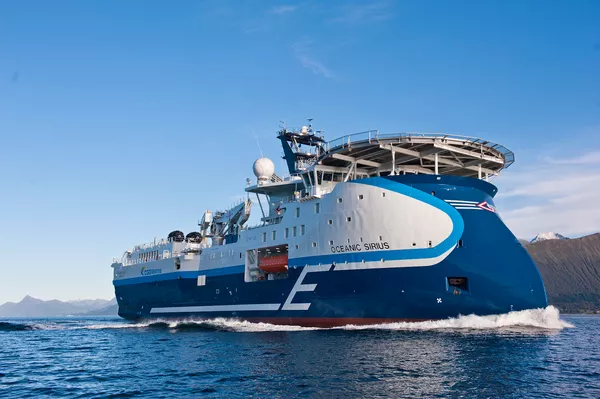 The seismic research vessel Oceanic Sirius of the SX120 design.