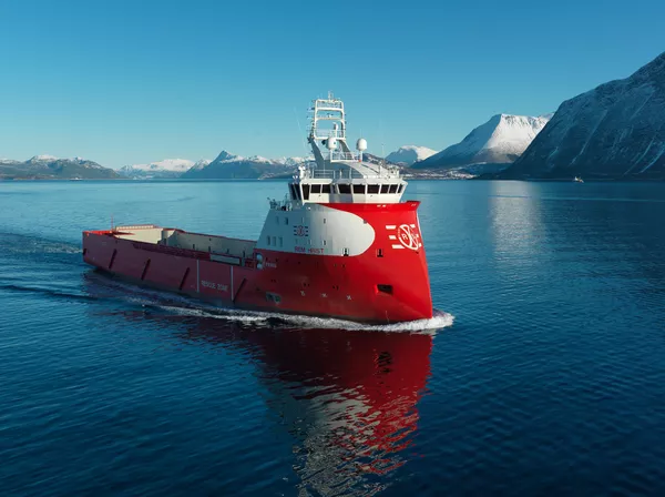 The platform supply vessel Rem Hrist of the PX105 design, photo by Fuglefjellet.