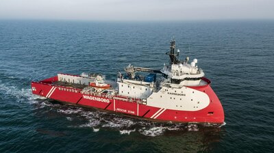 Kasteelborg (previously Blue Queen), converted from PSV to W2W ERRV vessel.