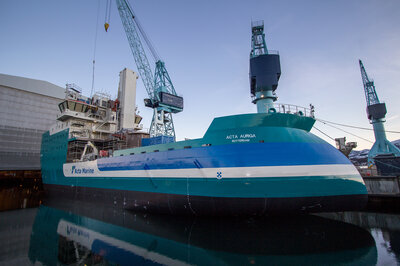Acta Auriga with topside equipment being installed