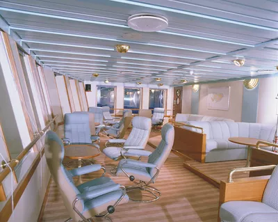 Yno 215 Polar Circle dayroom